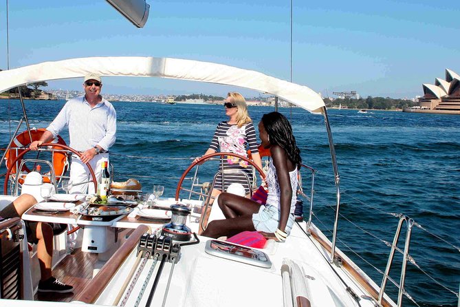 Luxury Sailing Cruise on Sydney Harbour with Lunch - The Eastern Suburbs to Watsons Bay: mansions, marinas, and big views