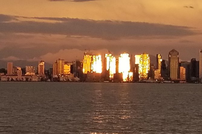 Luxury Sailing Tour of San Diego's Bay and Coastal Waterways - The six-person cap: why the experience feels calm and personal