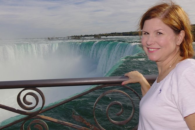 Luxury Small-Group Niagara Falls Day Tour from Toronto with Hornblower Cruise - The Ride from Toronto: Commentary That Helps You See More