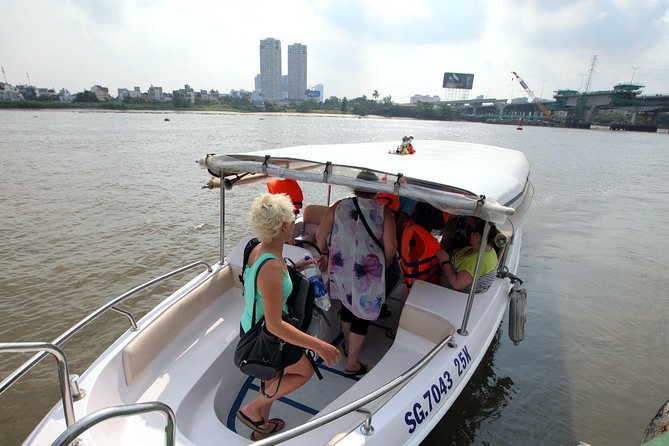 Luxury Speedboat 2 Ways from Ho Chi Minh city to Cu Chi Tunnels - Cu Chi Tunnels: traps, a crawl-through, and the cassava moment