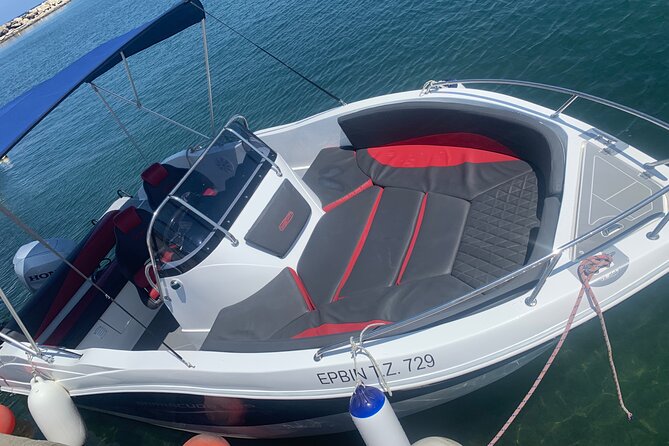 Luxury Speedboat Cruise to Shipwreck and Blue Caves - Xigia Sulfur Beach: ticket-free waters with a strong theme
