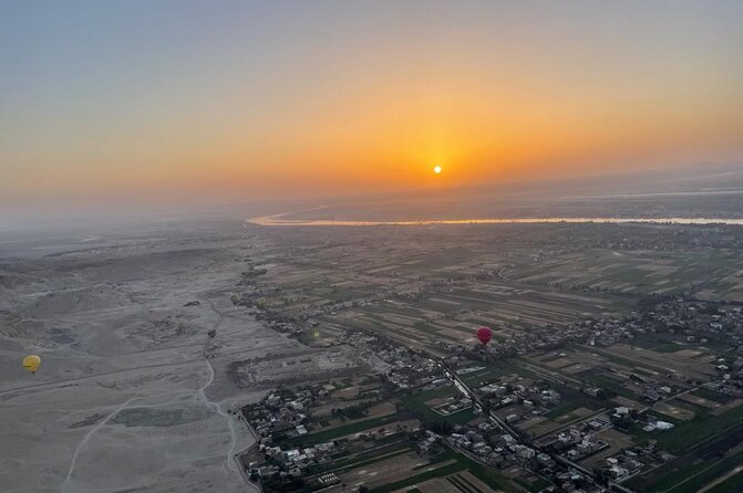 Luxury Sunrise Balloon Ride in Luxor with Hotel Pickup - Getting In the Basket and Landing Gently: Safety Basics That Matter