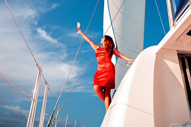 Luxury Sunset Sailing Cruise in Cancun with Light Dinner and Open Bar - Watching the sunset: views, timing, and route notes