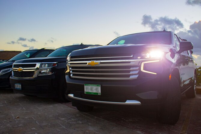 Luxury Suv from Cancun One Way International Airport - Onboard Comfort: Air Conditioning and a Bar Service That Sets the Tone
