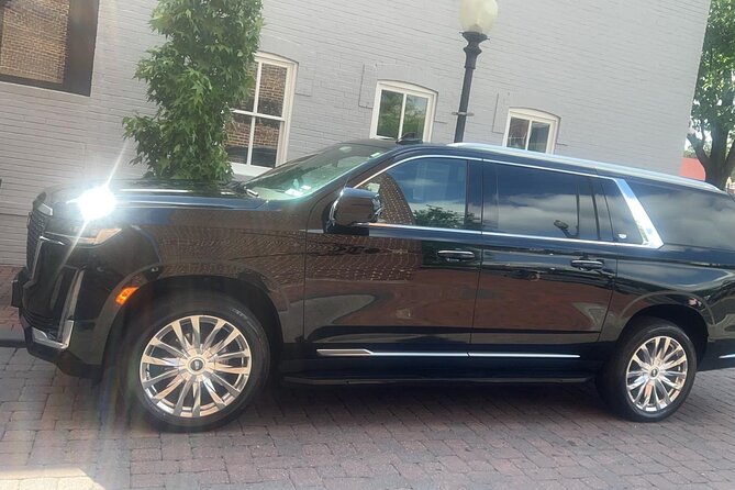 Luxury SUV Private Day or Night Tour of Washington DC - Day vs. night: what changes when you see DC after dark