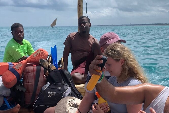 Luxury Swimming with DOLPHINS IN MNEMBA and LUNCH - Practical tips so your day runs smoother