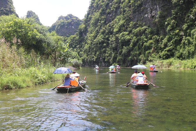 Luxury Tam Coc or Trang An-Mua Cave -Bich Dong Max 6 -8 pax/group - Hanoi-to-Ninh Binh: the comfortable start that keeps the day from dragging