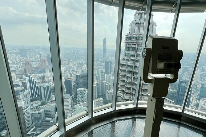 LUXURY VIP bus: Kuala Lumpur (KL) guided day tour from Singapore - Border crossing made easier (and why that’s worth paying for)