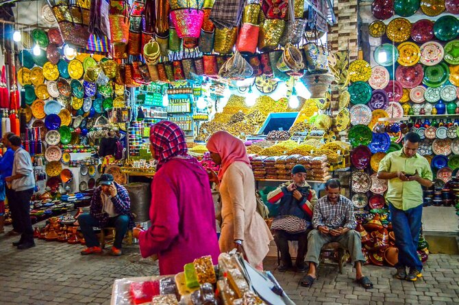 Luxury VIP Half-Day of Marrakech into History & Culture. - Wandering the Souks: How to Shop Without Getting Tossed Around