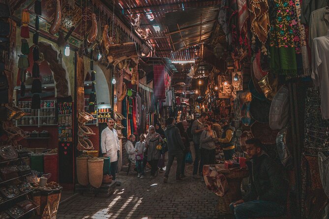Luxury VIP Half-Day of Marrakech into History & Culture. - Jemaa el-Fnaa: Performers, People-Watching, and Staying in Charge