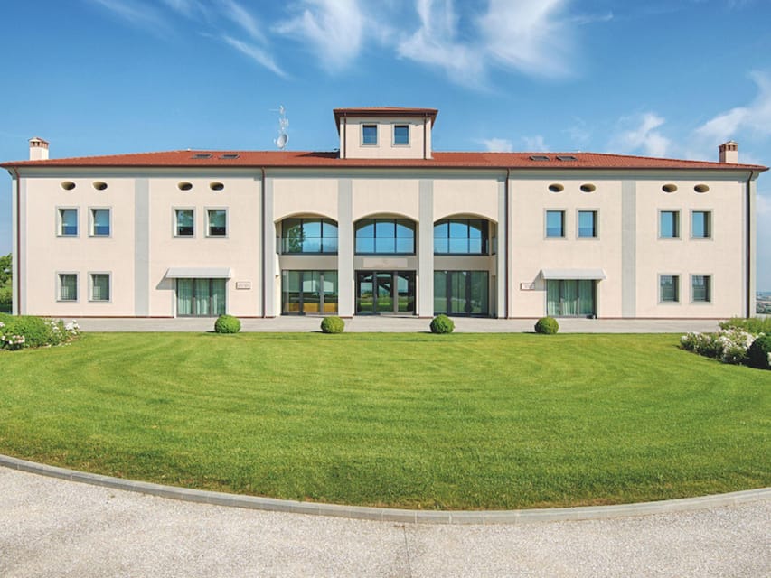 Luxury Wine Tasting with Food Pairing near Bologna - Should you book this luxury wine tasting near Bologna?