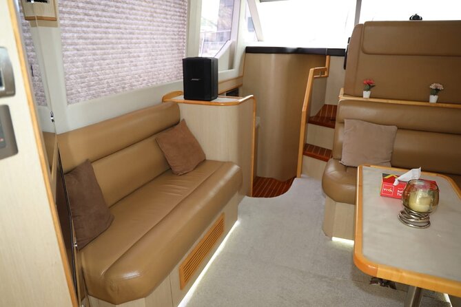 Luxury Yacht Charter : Dubai Marina, Atlantis The Palm & Burj Al Arab - Value for money: $234.06 per group—how to judge it fairly