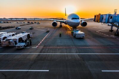 MALPENSA - MILANO airport transfer with private Luxury Van - Price and logistics: how to judge the value