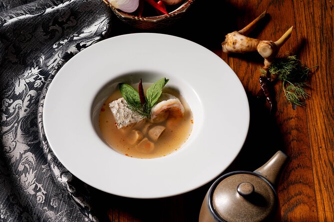 Manohra Cruise Luxury Dining - Weather, timing, and what to plan around