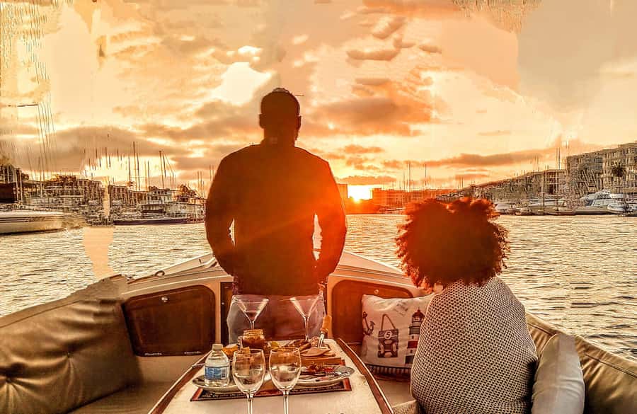 Marina Del Rey Luxury Boat Cruise Wine, Charcuterie Sealions - Wine, cheese, and charcuterie: the treat that makes the views slower