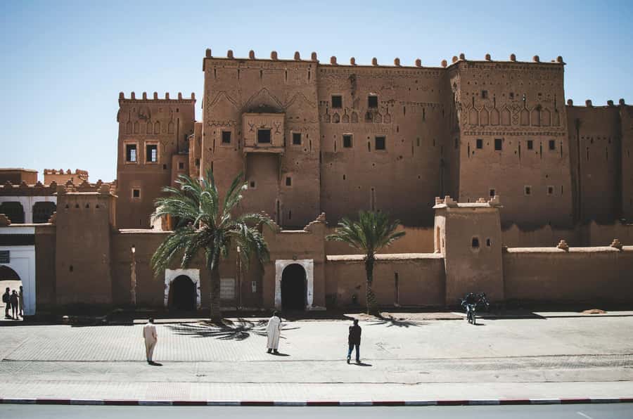 Marrakech: 3-Day Desert Trip to Merzouga with Luxury Camp - Sandboarding and the return road to Marrakech