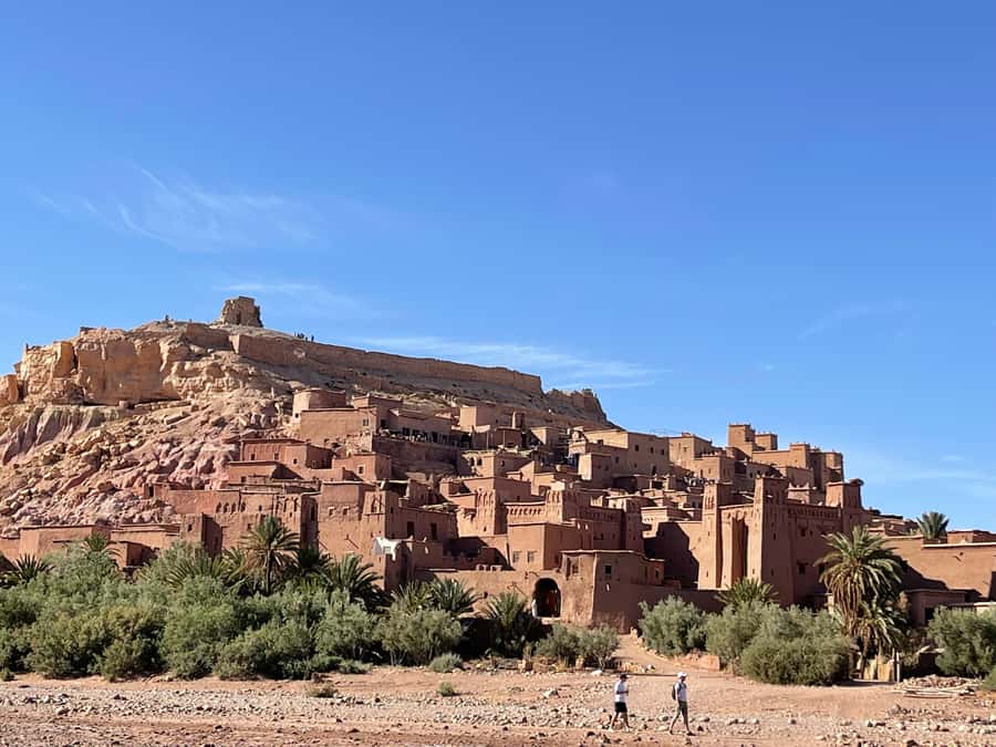 Marrakech To Merzouga : 3-Day Dreams Tours & Luxury Camp - Day 2: Todra Gorge, Erfoud, and the Shift to Erg Chebbi Dunes