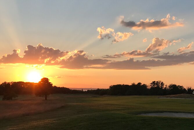 Marthas Vineyard Luxury Tour (2hrs) - West Chop Lighthouse and the Bluffs with Elizabeth Islands Views