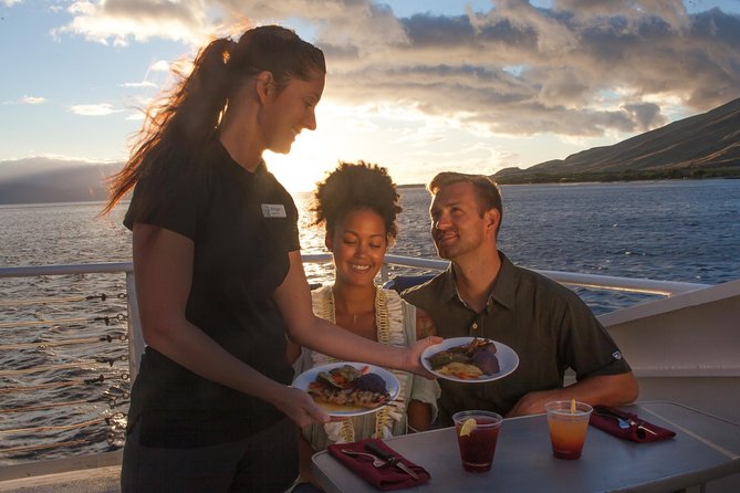 Maui Premium Dinner Cruise: Four Course Dining Experience - Comfort on the Water: Outdoor Seating, Jackets, and Wind