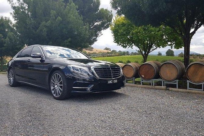 Melbourne Airport Arrival Or Departure Luxury Car Transfers - Value and timing: what $118.35 per group buys you