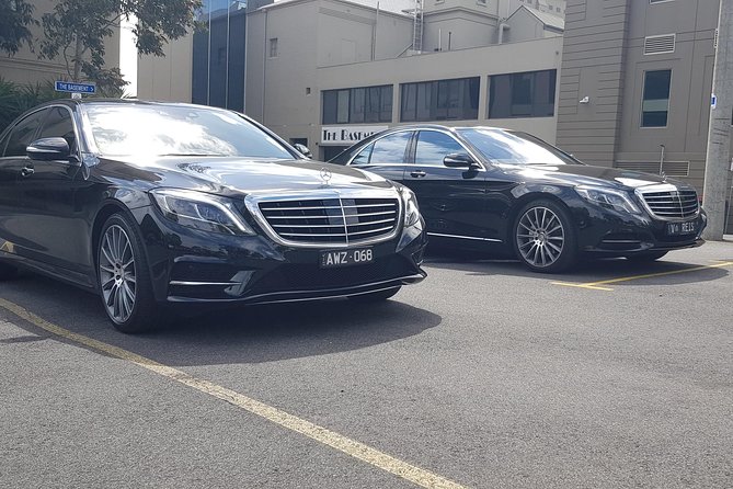 Melbourne Airport Arrival Or Departure Luxury Car Transfers - Flight delays and luggage delays: how the service feels when time slips