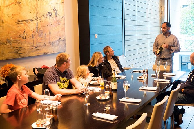 Melbourne Premium Balloon Flight plus 5-Star champagne breakfast - The 5-star champagne breakfast: how it balances the sky time
