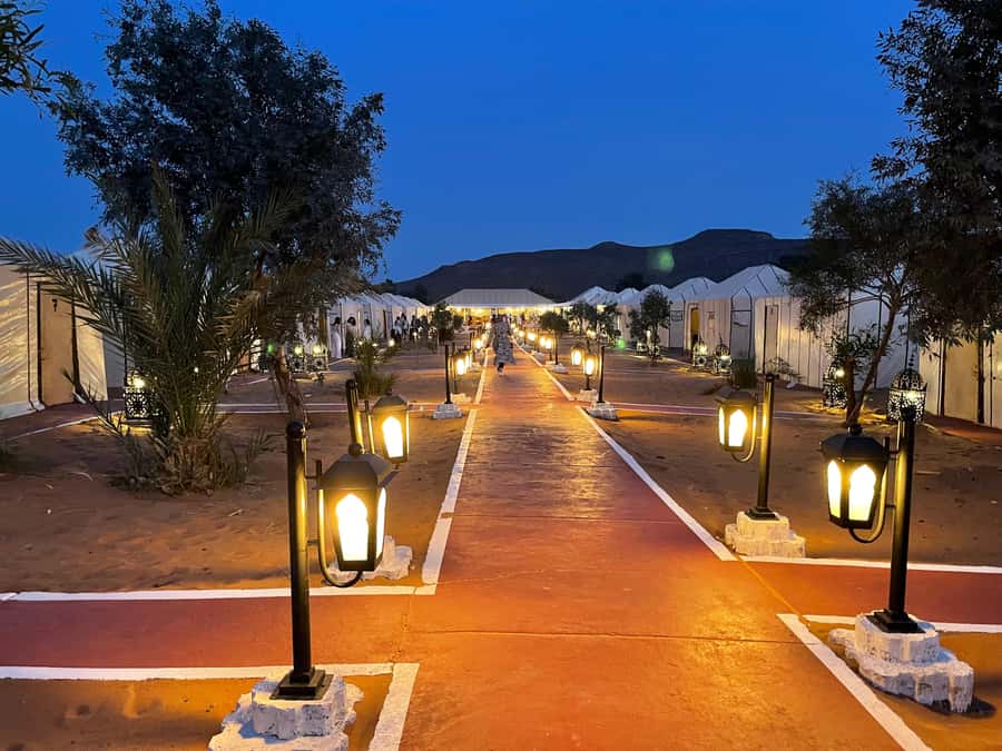 Merzouga: 1-Night in the luxury camp. camel ride & Dinner - Sunrise Routine: Breakfast, Second Camel Ride, and Dawn Colors