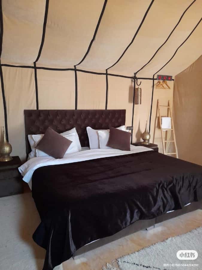Merzouga: Overnight Stay in Luxury Desert Tent with Dinner - Entering Erg Chebbi: Why Merzouga Dunes Work So Well