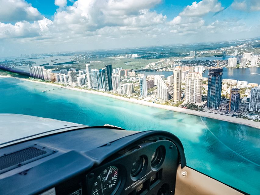 Miami Beach: Private Luxury Airplane Tour with Champagne - Champagne, Wi‑Fi, and the small details that make it feel “luxury”