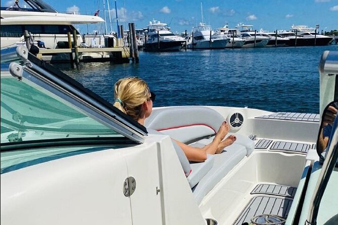 Miami Express Private Boat a 1- Hour Luxury Experience - Music and party mode: how the Bluetooth setup works in real life