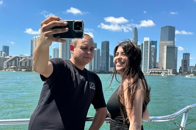 Miami Skyline Boat Cruise Past Millionaire's Homes Optional Stop - Onboard experience: narration, sound, and the cash bar reality