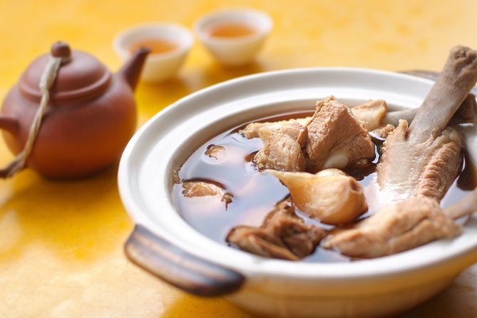 Michelin Premium Food Tour with Hawker Centre & Chinatown Tour - Price and value: what you get for your money