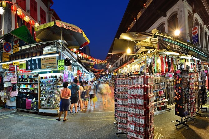 Michelin Premium Food Tour with Hawker Centre & Chinatown Tour - Group size: up to eight, and why that matters in hawker lanes