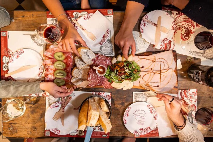 Milan’s Full-Meal Gourmet Food Tour - More Than Tastings - Piazza Mercanti: the dessert start that sets the tone