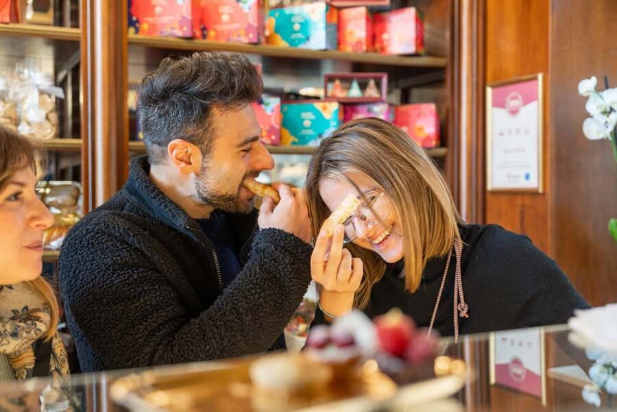 Milan’s Full-Meal Gourmet Food Tour - More Than Tastings - Brera District dessert and the cannoncini finale