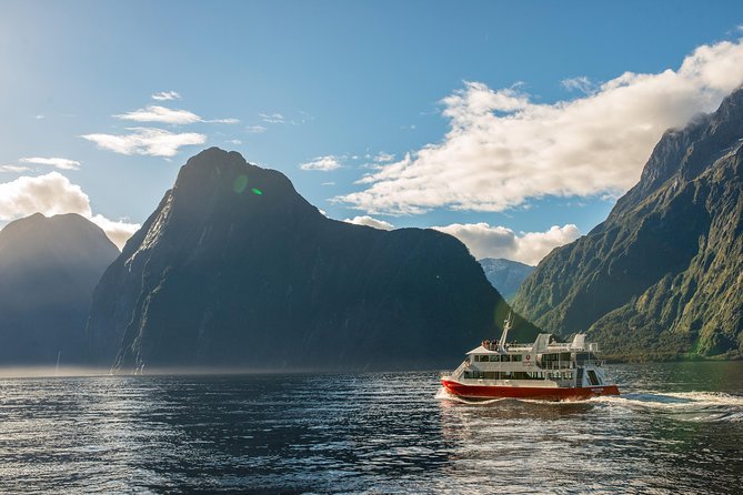 Milford Sound Premium Coach & Cruise from Queenstown with Lunch - Value for $214.10: What You’re Really Paying For