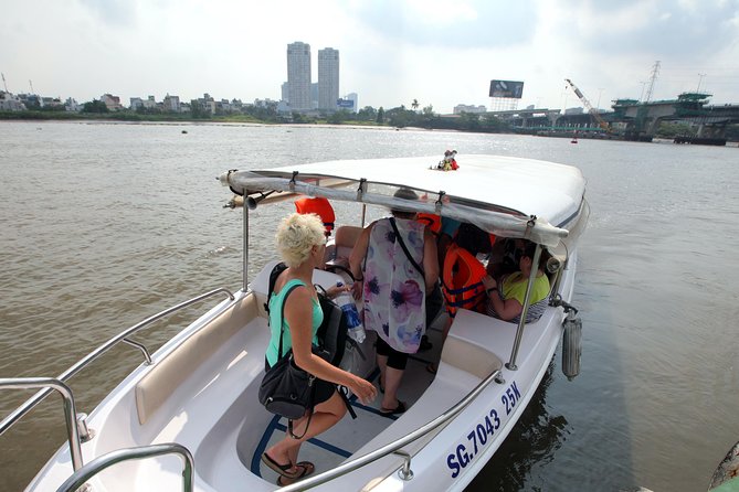 Morning CuChi Tunnels-Tapioca-Secret Traps Luxury Speedboat 2Ways - Traps, exhibits, and the documentary film that makes it click