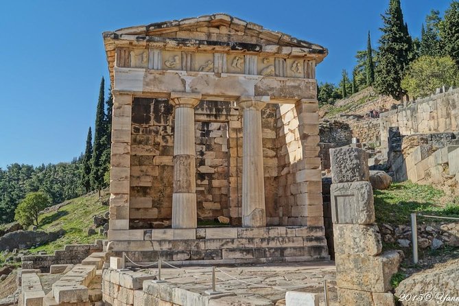 Mystical Delphi & Hosios Loukas Byzantine Wonder Luxury Day Tour - Luxury Mini Van Pickup in Central Athens: Less Hassle, More Time