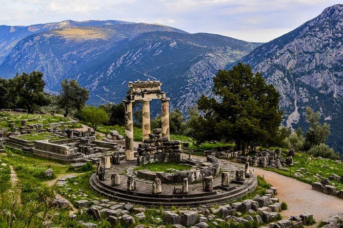 Mystical Delphi & Hosios Loukas Byzantine Wonder Luxury Day Tour - Hosios Loukas Monastery: UNESCO Middle Byzantine Art Without the Rush