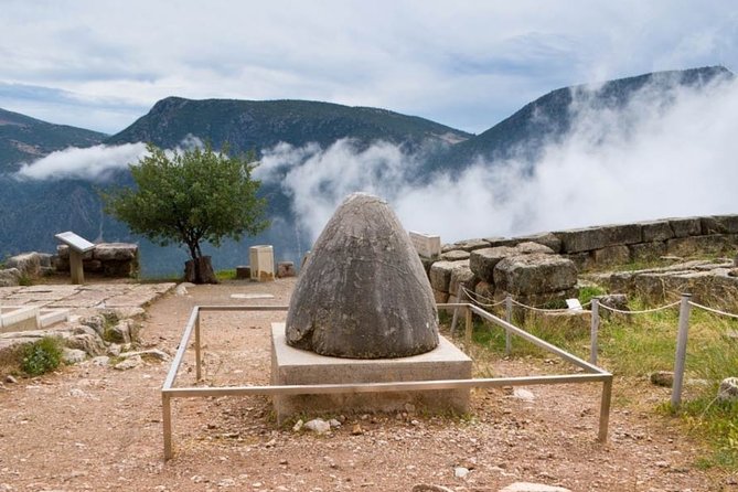 Mystical Delphi & Hosios Loukas Byzantine Wonder Luxury Day Tour - Delphi Archaeological Museum: Time to Make the Statues Make Sense