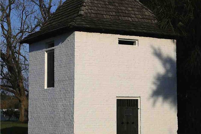 N’awlins Luxury: Whitney Plantation Tour with Transportation - Potential Headaches: Weather, Closures, and What You Can Control