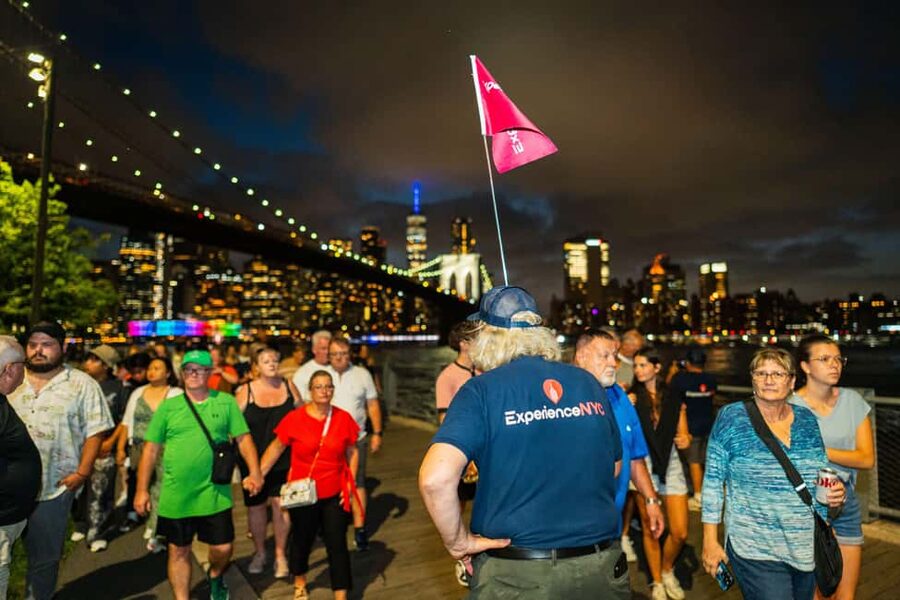 NYC at Night: 3-Hour Luxury Bus Tour of Top Highlights - Meeting on 8th Avenue and Settling In for the Fifth Avenue Glow