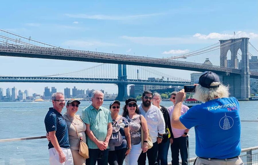 NYC: Half-Day Luxury Bus Tour of Top Highlights - Key things to know before you go