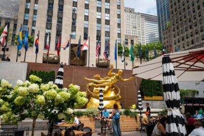 NYC: Half-Day Luxury Bus Tour of Top Highlights - Meeting at 822 8th Ave: How You Start Without Stress