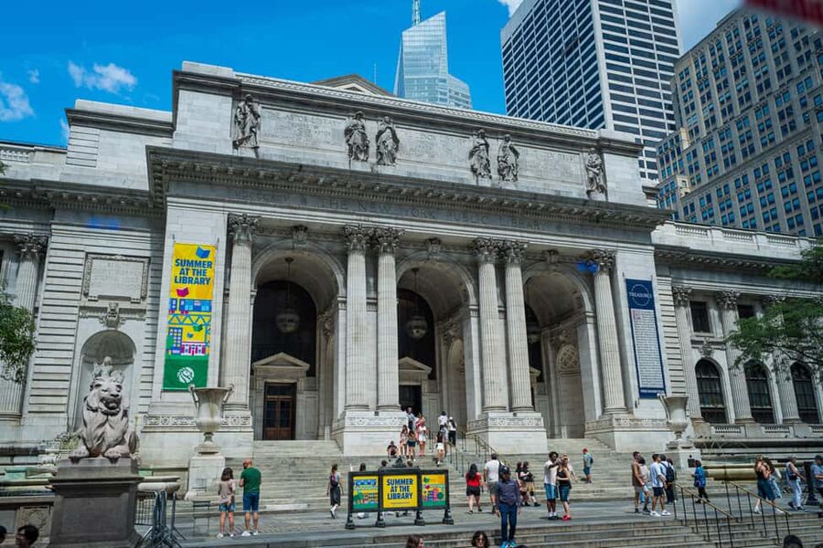 NYC: Half-Day Luxury Bus Tour of Top Highlights - Lower Manhattan Power Hits: SoHo, Chinatown, Wall Street, and 9/11