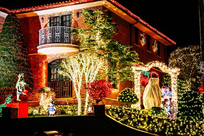 NYC Holiday Lights and Dyker Heights Luxury Bus Tour - Price and Value: Where the $75 Goes