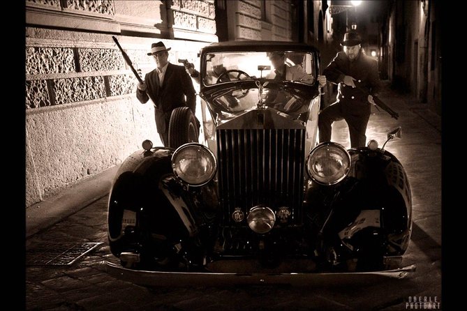 NYC Private Mafia Tour by Luxury Vehicle - A private mafia tour you can talk back to