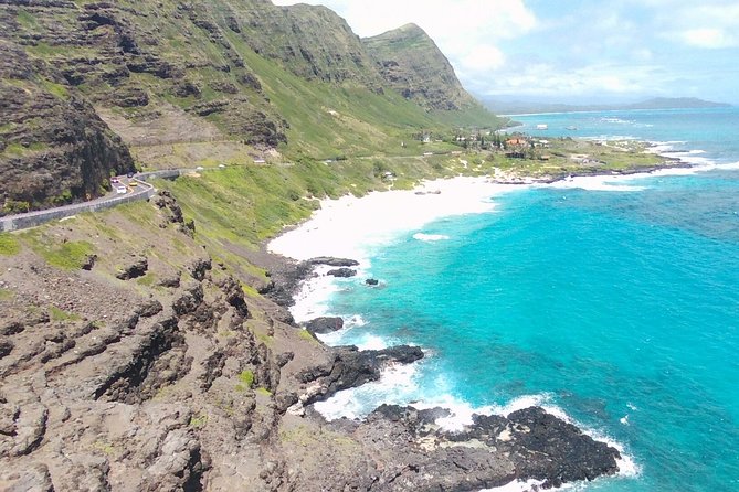 Oahu Unveiled: Tailored Luxury Private Island Tour - Hanauma Bay Photos, Polynesian Cultural Center, and Pearl Harbor’s World War II Memorial