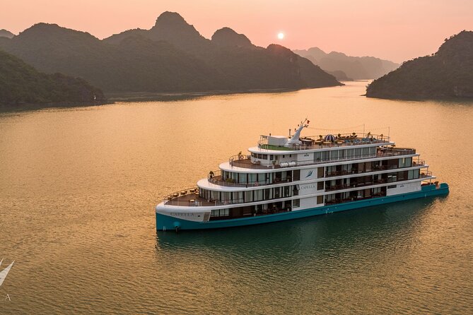 Orchid Cruises 2Days/1Night 5 Star Cruises - Thien Canh Son Cave, Vung Vieng floating village, and Cong Do Island