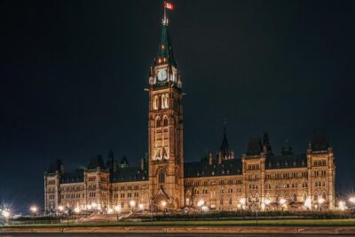 Ottawa Premium Night Driving Tour with River Cruise - Downtown Hotel Pickup and the Small-Group Advantage